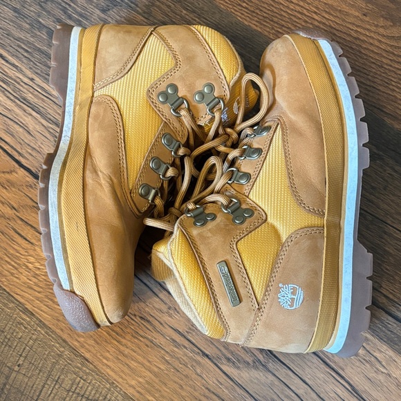 Timberland Brown Leather Boots - Picture 2 of 9